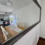 شقة Moderne 100 M2 Mit Buero Und Terrasse