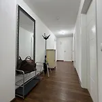 شقة Moderne 100 M2 Mit Buero Und Terrasse