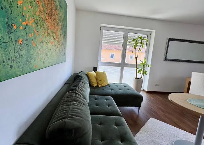 Lägenhet Moderne 100 M2 Mit Buero Und Terrasse *