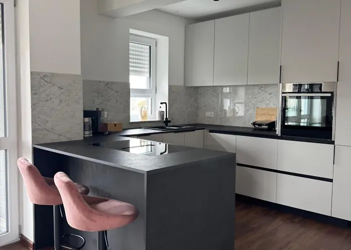 Moderne 100 M2 Mit Buero Und Terrasse *