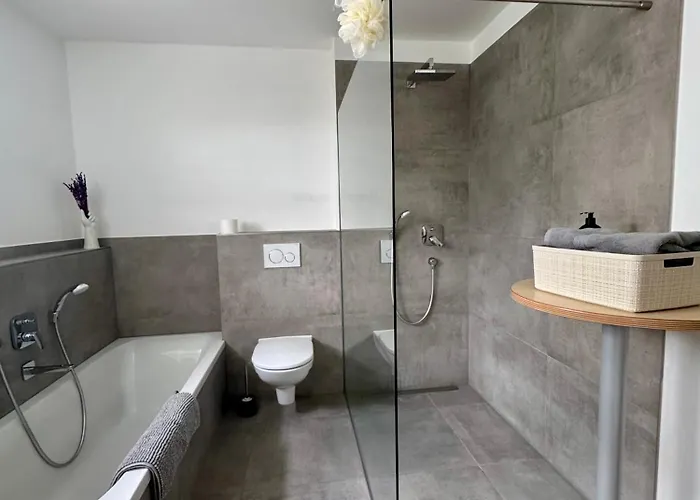Moderne 100 M2 Mit Buero Und Terrasse Lägenhet