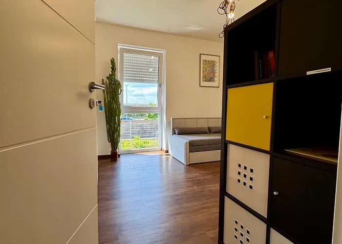 Moderne 100 M2 Mit Buero Und Terrasse شقة
