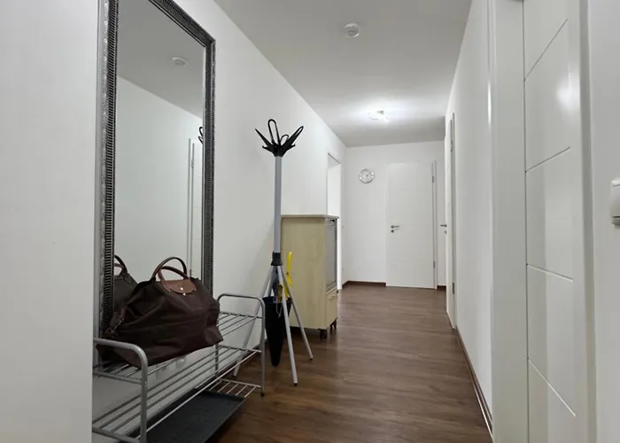 شقة Moderne 100 M2 Mit Buero Und Terrasse