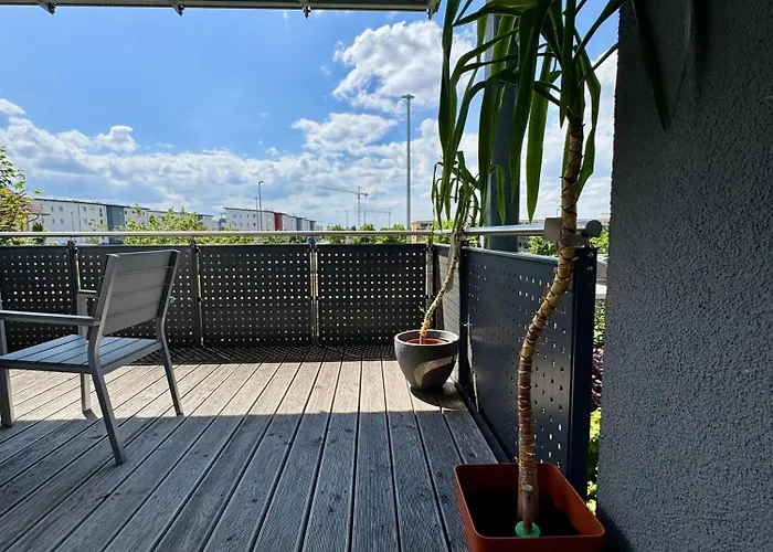Appartamento Moderne 100 M2 Mit Buero Und Terrasse